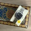 ساعة فضية شبيهة بالباتيك فيليب