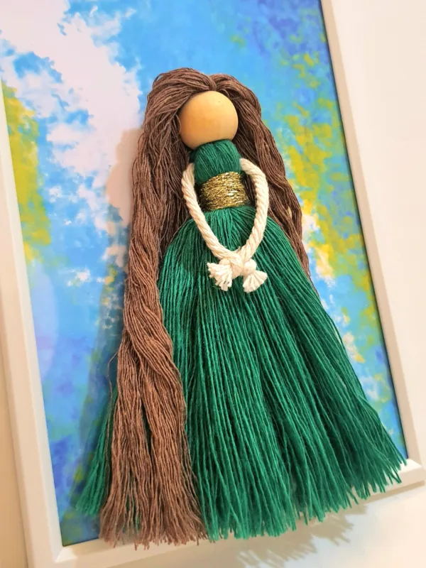 🎁 Handmade Macramé Doll in A Frame – A Gift That Speaks to the Heart ✨