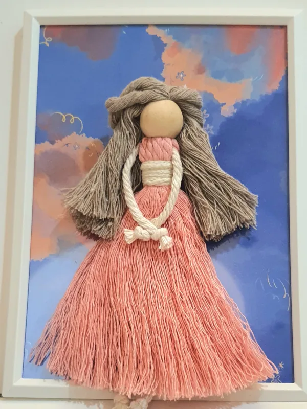 🎁 Handmade Macramé Doll in A Frame – A Gift That Speaks to the Heart ✨