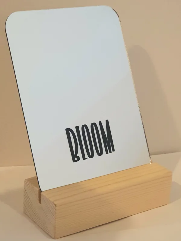 🎁 Bloom Mini Table Mirror – A Gift to Inspire 🌸 - Image 5