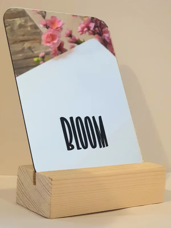 🎁 Bloom Mini Table Mirror – A Gift to Inspire 🌸 - Image 4