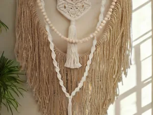 🧶 Boho Macramé Wall Hanging – A Touch of Elegance