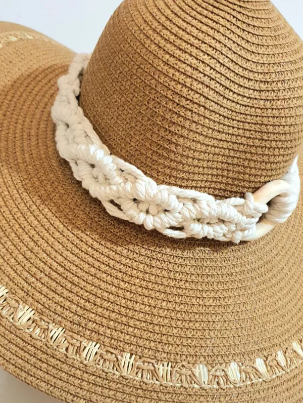 Handwoven Summer Hat – Natural Elegance with Macrame Detail🧵