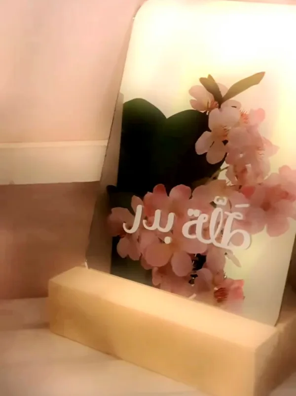 🎁 Mini Table Mirror – A Gift of Radiance and Elegance ✨ - Image 3