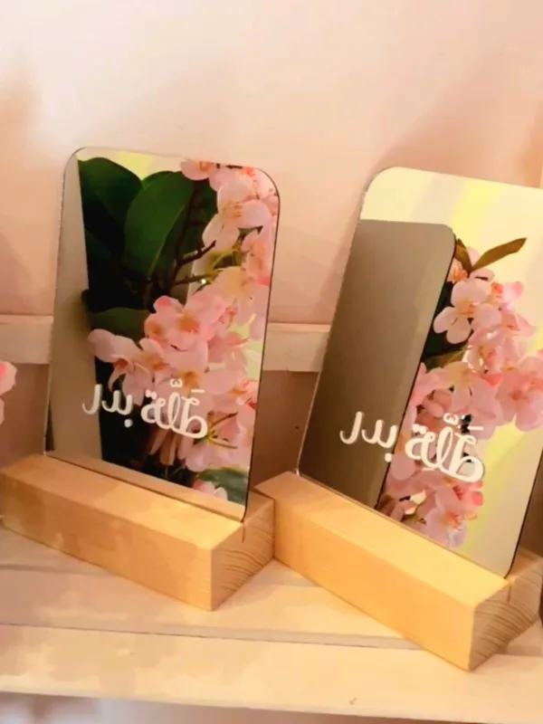 🎁 Mini Table Mirror – A Gift of Radiance and Elegance ✨